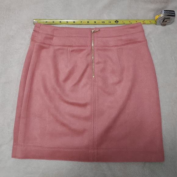 White house black market pink suede skirt - Picture 3 of 5